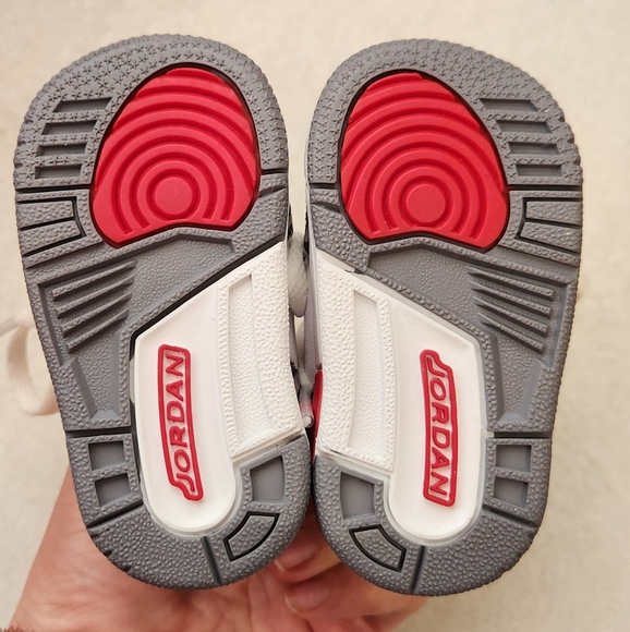 Nike Air Jordan Retro 3 Red Gray Concrete 2017 - Picture 4 of 5